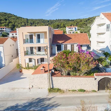Arijana - Sunce Apartment *